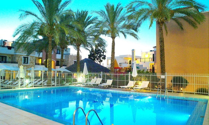 Platanias Town House | Kallitsakis Beach