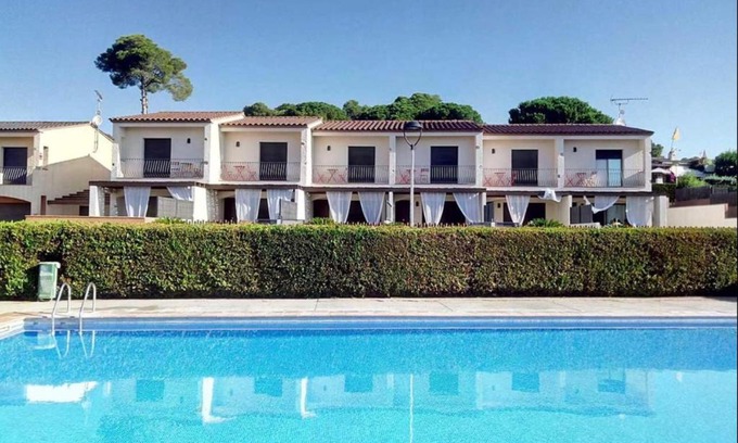 Torroella de Montgri House | Kalma House