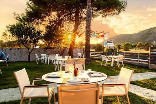Kalogria Hotel | Kalogria Summer Retreats - Seimeio Strofilia, Sunny Vibes
