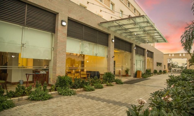 Urapakkam Hotel | Kalyan Grand - a business hotel
