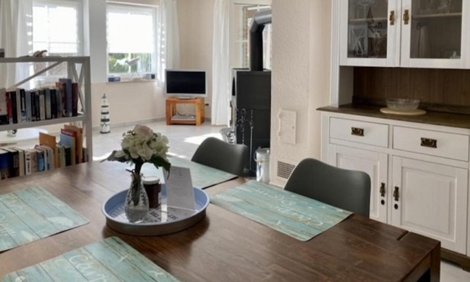Wenkendorf Apartment | Kamin, Wintergarten & Sonnenterrasse