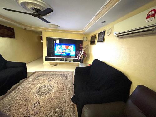 Melayu House | Kampung Stay Islam