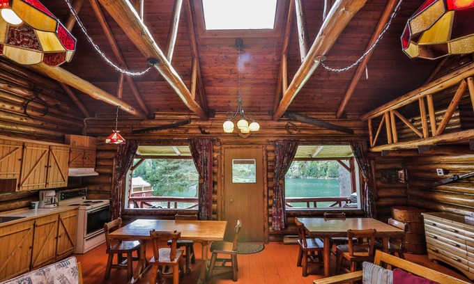 Saint-Michel-des-Saints Cabin | Kan-à-Mouche Pourvoirie Auberge et Chalets