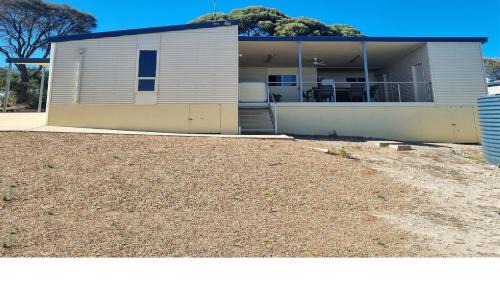 Lake Wangary House | Kangaroo Hollow