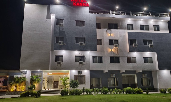 Chittorgarh Resort | Kanha Hotel & Resort