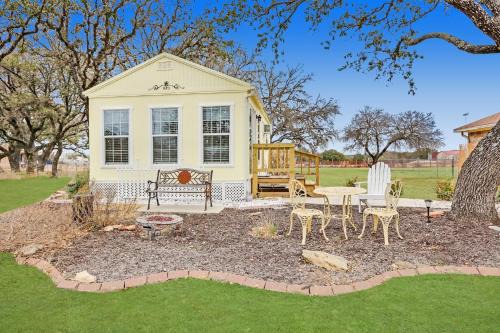 Johnson City House | Kara's Cottage