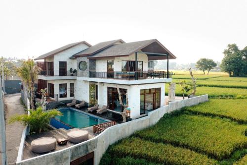 Mas House | Kari Senja Luxury Villa