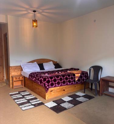 Manali House | Karma Valley Stay & Cafe