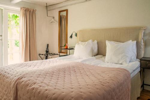 Simrishamn Hotel | Karnelund Krog & Rum