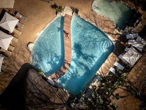 Maruleng Cabin | Karongwe- Shiduli Safari Lodge