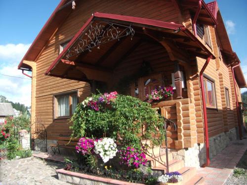 Vorokhta House | Karpatskyi Gomin