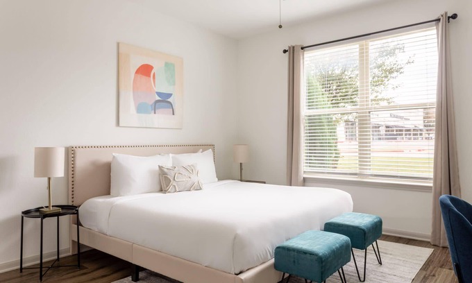 Frisco Apartment | Kasa | Welcoming 2BD + Near Arbor Hills Nature Preserve | Frisco