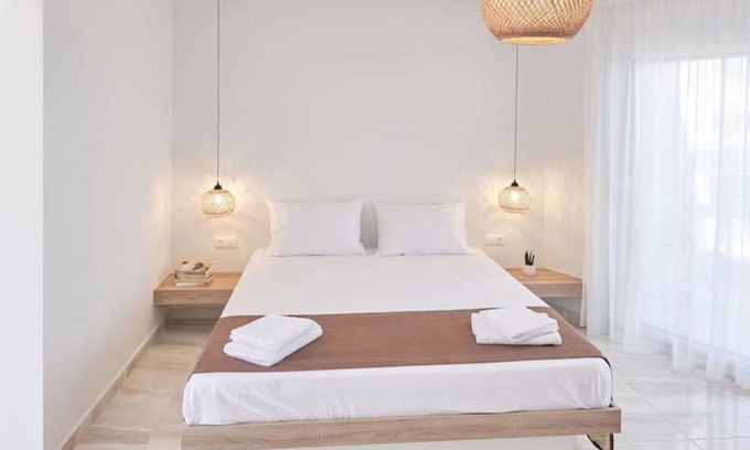 Khondros Apartment | Kassiopi - Deluxe apt 50m from the beach, sea view