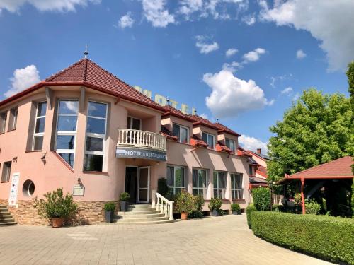Berettyoujfalu Hotel | Katalin Motel & Étterem