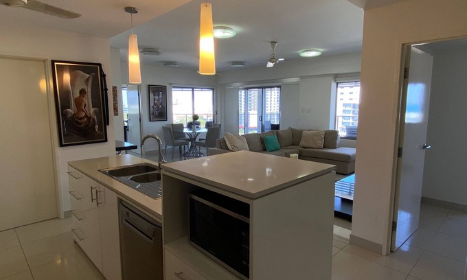 Darwin City Centre Apartment | Katara on Smith
