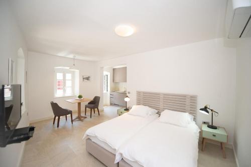 Kotor Old Town Apartment | Katareo Apartments