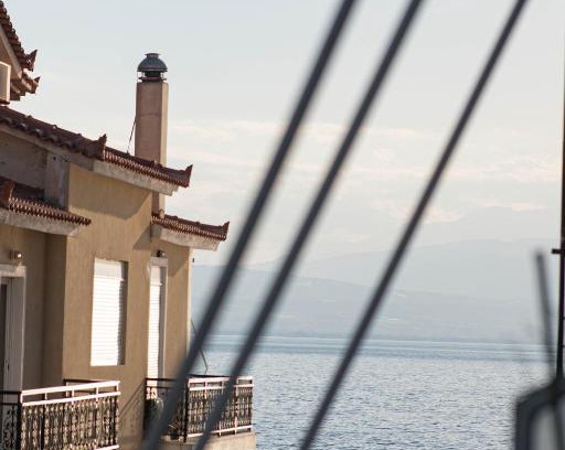 Loutraki Apartment | KateLoutraki Lux Seaside Suite