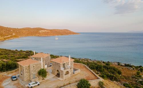 Monemvasia House | Katerina's Villas - Monemvasia Beachfront Stone Paradise