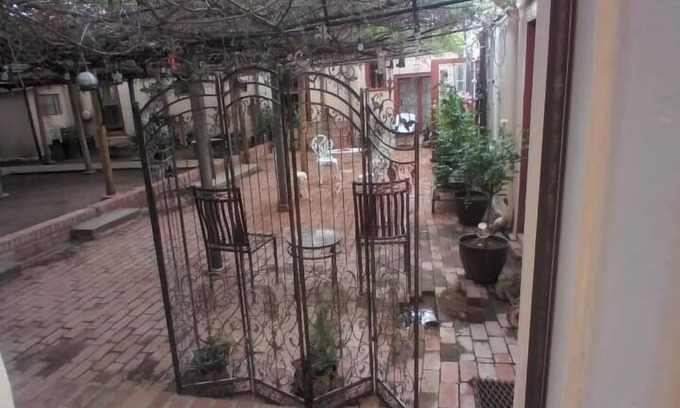 Tombstone Hotel | Katie's Cozy Suites