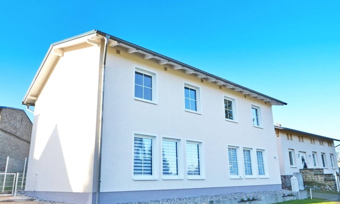 Katschow House | Katschow - High-quality furnished DHH in a quiet location, with terrace, WiFi and parking space.