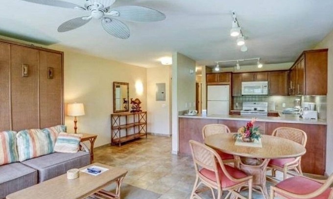 Kapaa Condo | Kauai Pono Kai Resort BR/1BA Condominium - Sleeps 4