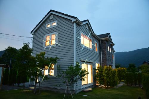 Fujikawaguchiko Villa | Kawaguchiko Cottage Minami
