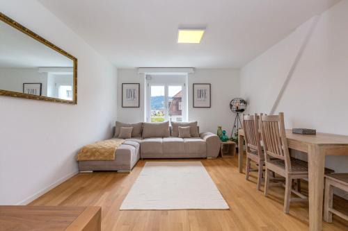 Werd Apartment | KAYA Zurich Apartment 5A - Downtown 2-BR Deluxe Loft Apt