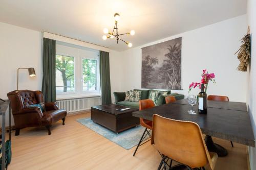 Werd Apartment | KAYA Zurich Apartment RUBY - Downtown Deluxe 2BR Apt