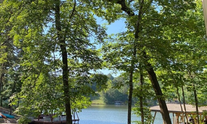 Hot Springs Village House | Kayak in the Cove on Lake Desoto