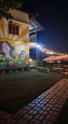 Chirayinkil House | Kayaltheeram Resort & Homestay