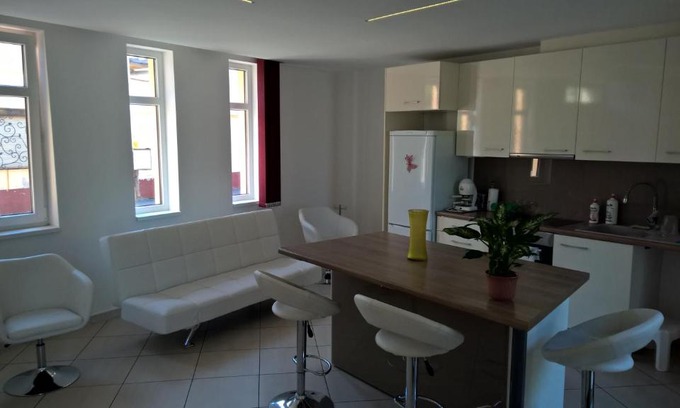 Kecskemet House | Kazinczy Apartment