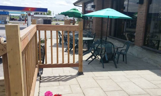Vars Hotel | KC's Country Inn