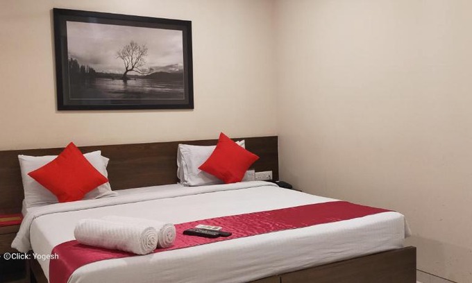 Pune Bed & Breakfast | Kedari Residency