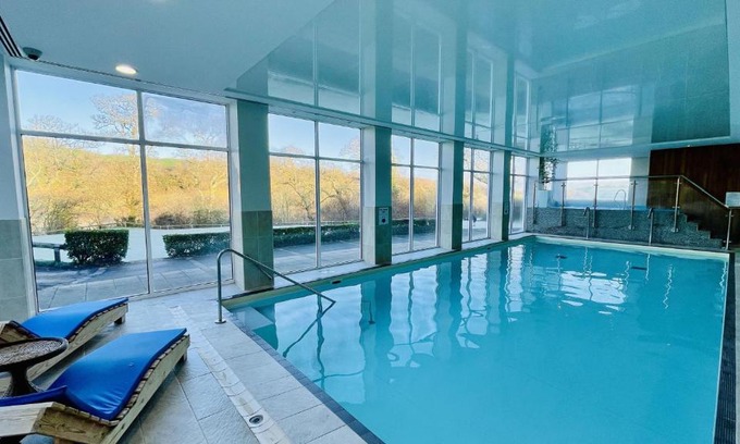 Totnes House | Keepers Cottage - Dartmouth Golf and Spa Resort