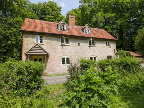Devizes House | Keepers Cottage