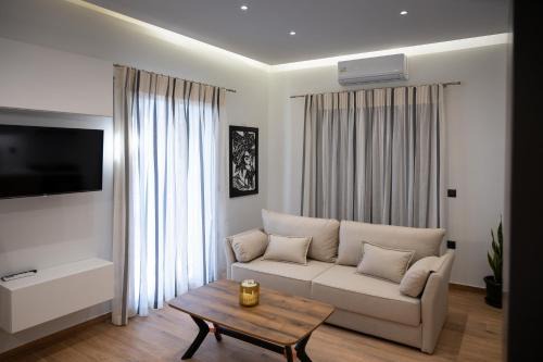 Nafpaktos Apartment | Kefalovriso Luxury Apartment 1
