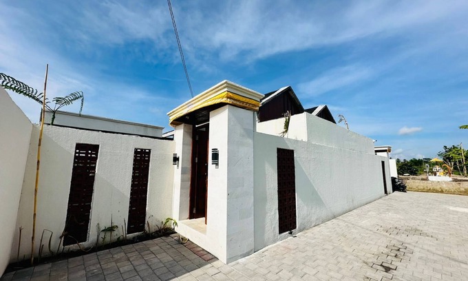 Mambal Villa | KELAPA VILLA MAMBALnComfortable place around rice fields