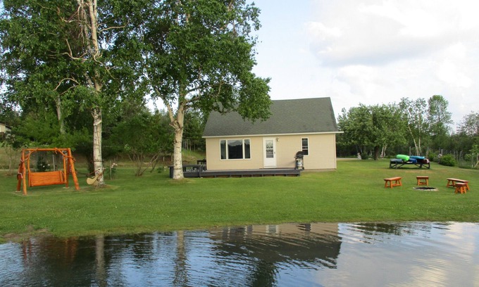 Drummond House | Kelley's Cove - Family Home