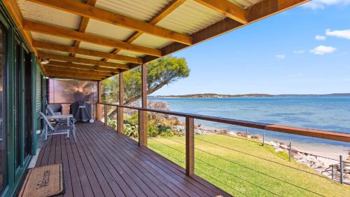 Lake Wangary House | Kellidie Bliss Is Coffin Bay's Touch Of Paradise - Perfect Couples Retreat