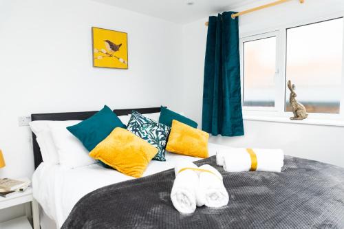 Hanham House | Kelston View by Cliftonvalley Apartments
