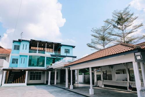 Kempas House | Kempas - 32 Pax SemiD, Near Paradigm Mall JB