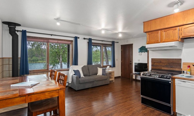 Soldotna Apartment | Kenai Riverside Escape