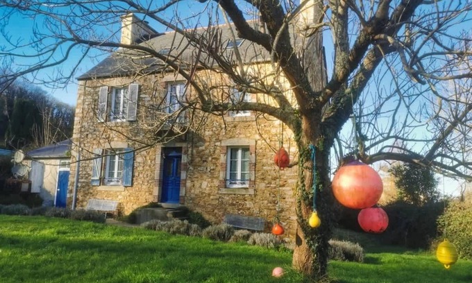 Saint-Jean-du-Doigt House | Ker Yaël Spacious Authentic - Near Bourg & Mer