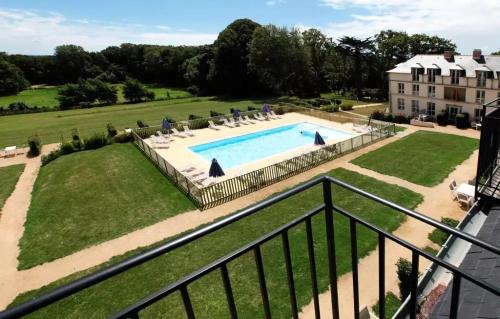 Baden Apartment | Kergonano - Parking privé et piscine