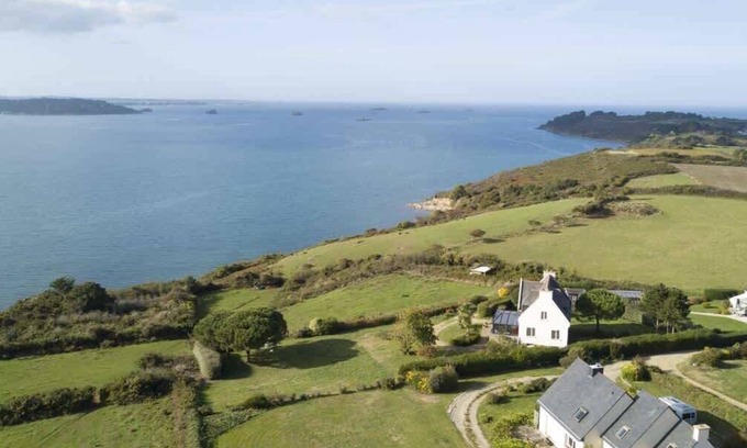 Plouezoch House | Kermartin - breathtaking view of the bay of Morlaix