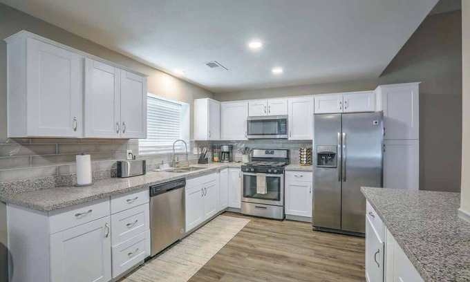 Alamogordo House | Kerry Lux Pad! Summar