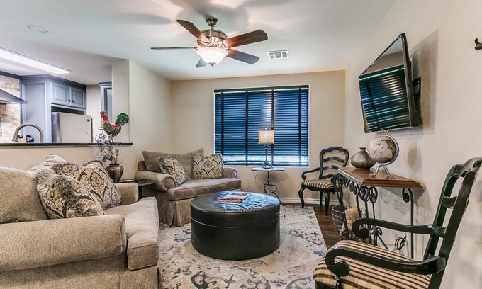 Edmond Apartment | Ketch Your Breath at This Corporate Oasis