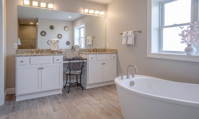 Penn Yan House | Keuka Lake view! WELCOME to CASA DEL LAGO UNIT #40