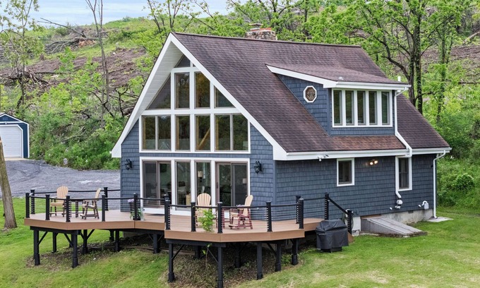 Town of Jerusalem House | Keuka Vines Peace of Mind