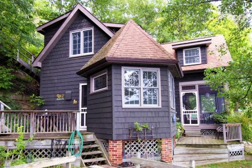 Hammondsport House | KeukaMonga